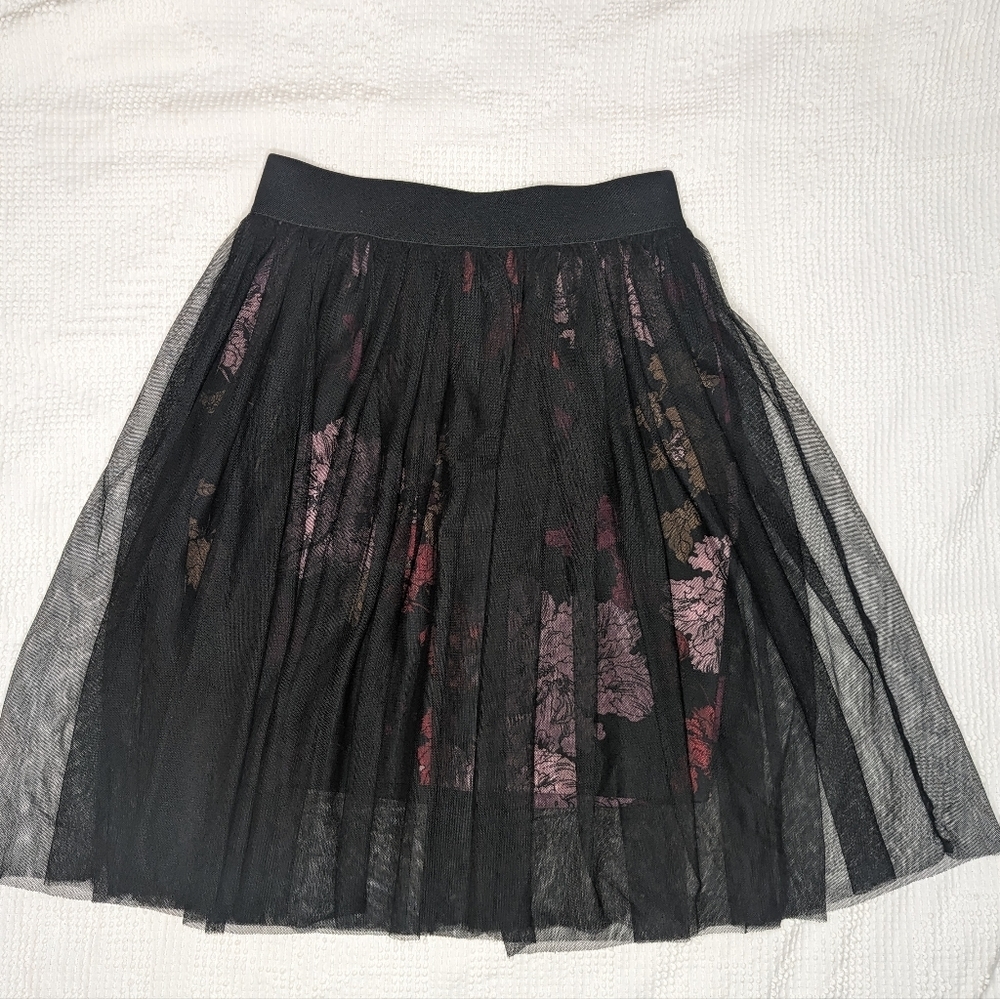 1. State║Floral Tulle Skirt║Size XS